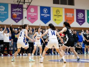 GCU Lopes women's basketball team in action against New Mexico Lobos